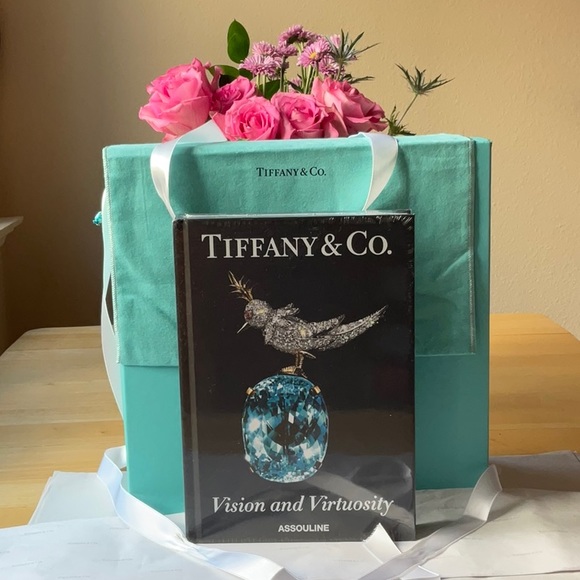 💎 TIFFANY & CO. VISION AND VIRTUOSITY BOOK 💎 NWT 💎 - Picture 4 of 16